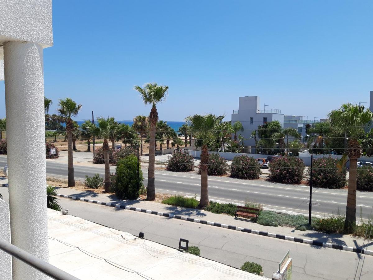 La Veranda Sea View Apartments 拉纳卡 外观 照片