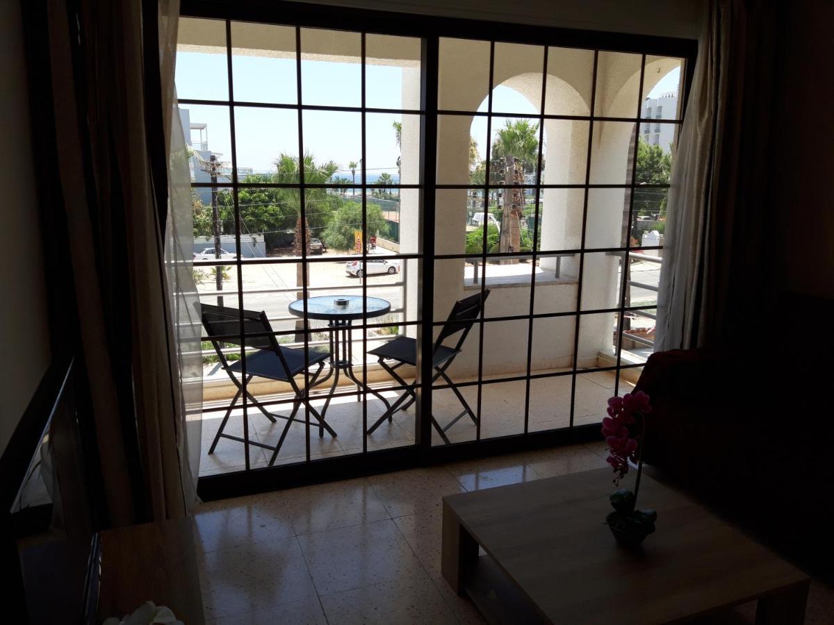 La Veranda Sea View Apartments 拉纳卡 外观 照片