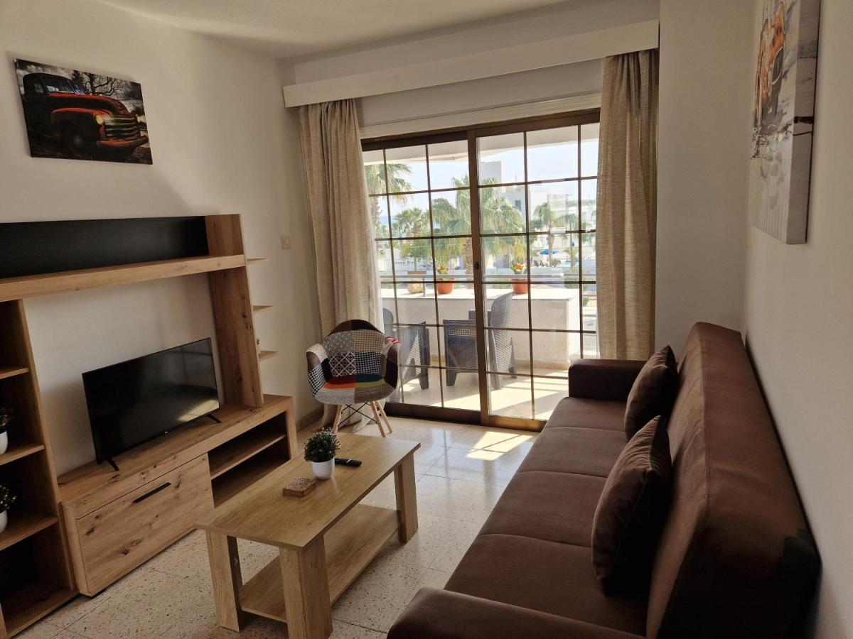 La Veranda Sea View Apartments 拉纳卡 外观 照片