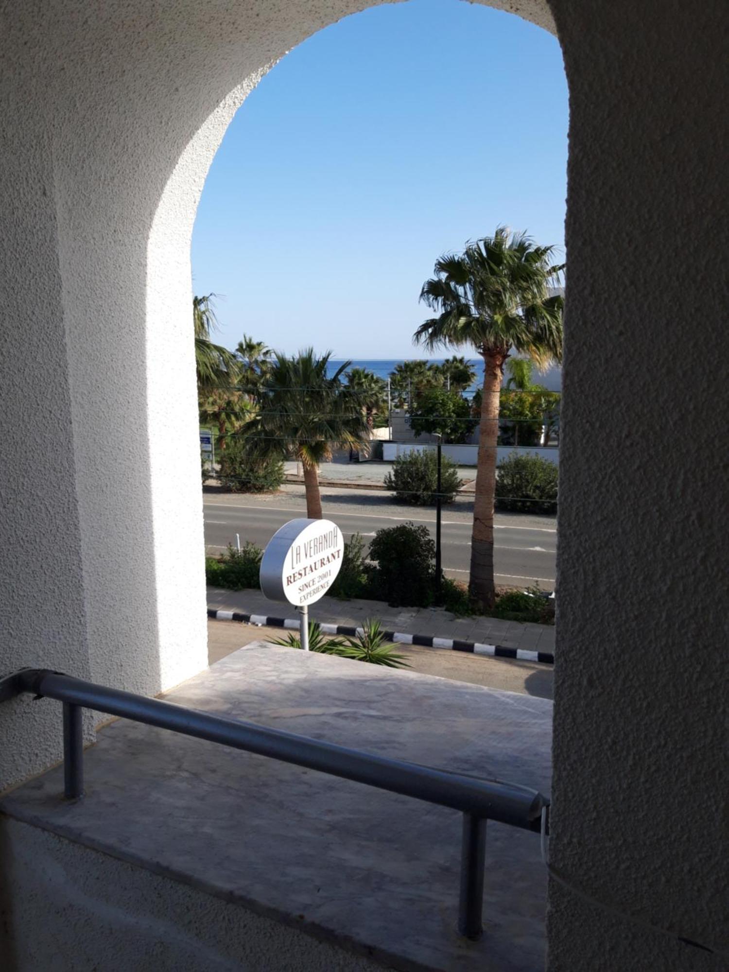 La Veranda Sea View Apartments 拉纳卡 客房 照片